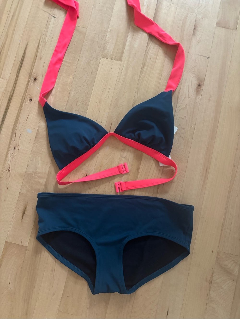 Boden Women’s Size 6 V-Neck Bikini Top and Classic Bottoms